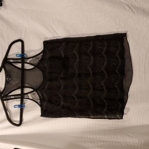 Iris basic sheer top sizeM